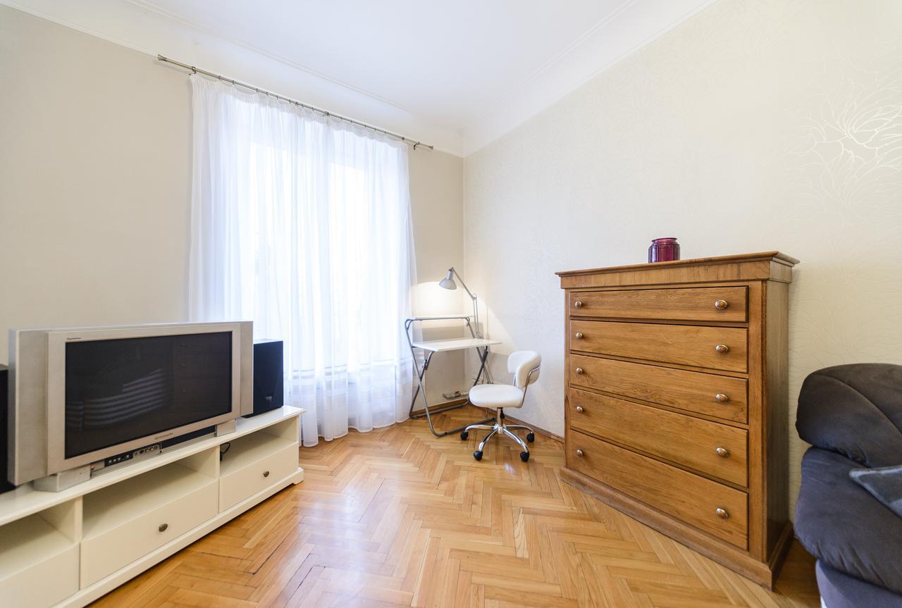 Apartment Near Olympic Stadium Kiev Extérieur photo
