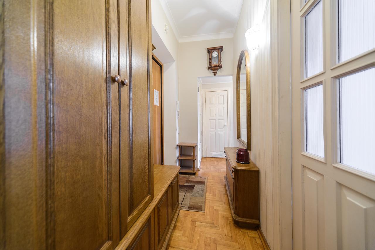 Apartment Near Olympic Stadium Kiev Extérieur photo