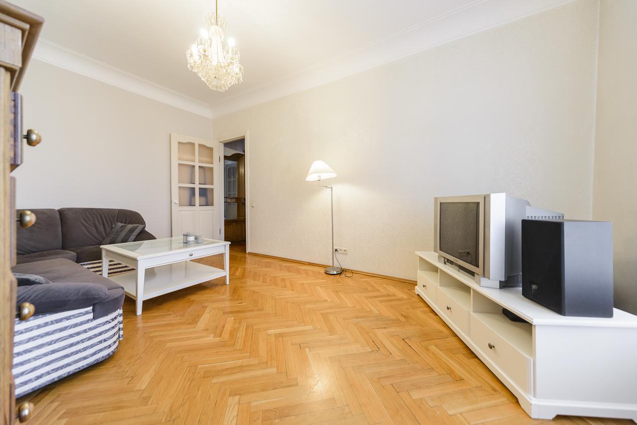 Apartment Near Olympic Stadium Kiev Extérieur photo